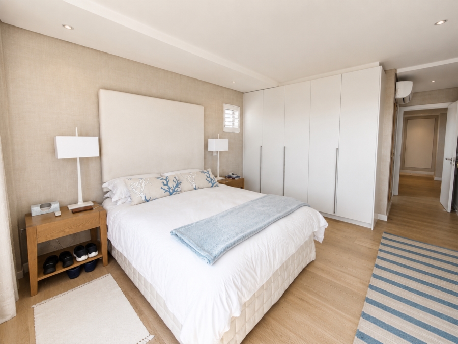 2 Bedroom Property for Sale in Sea Point Western Cape